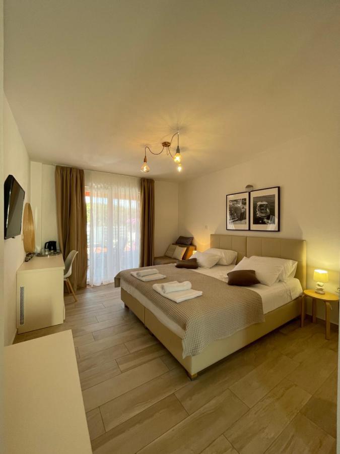 St. Nicholas Rooms Hvar Town Buitenkant foto