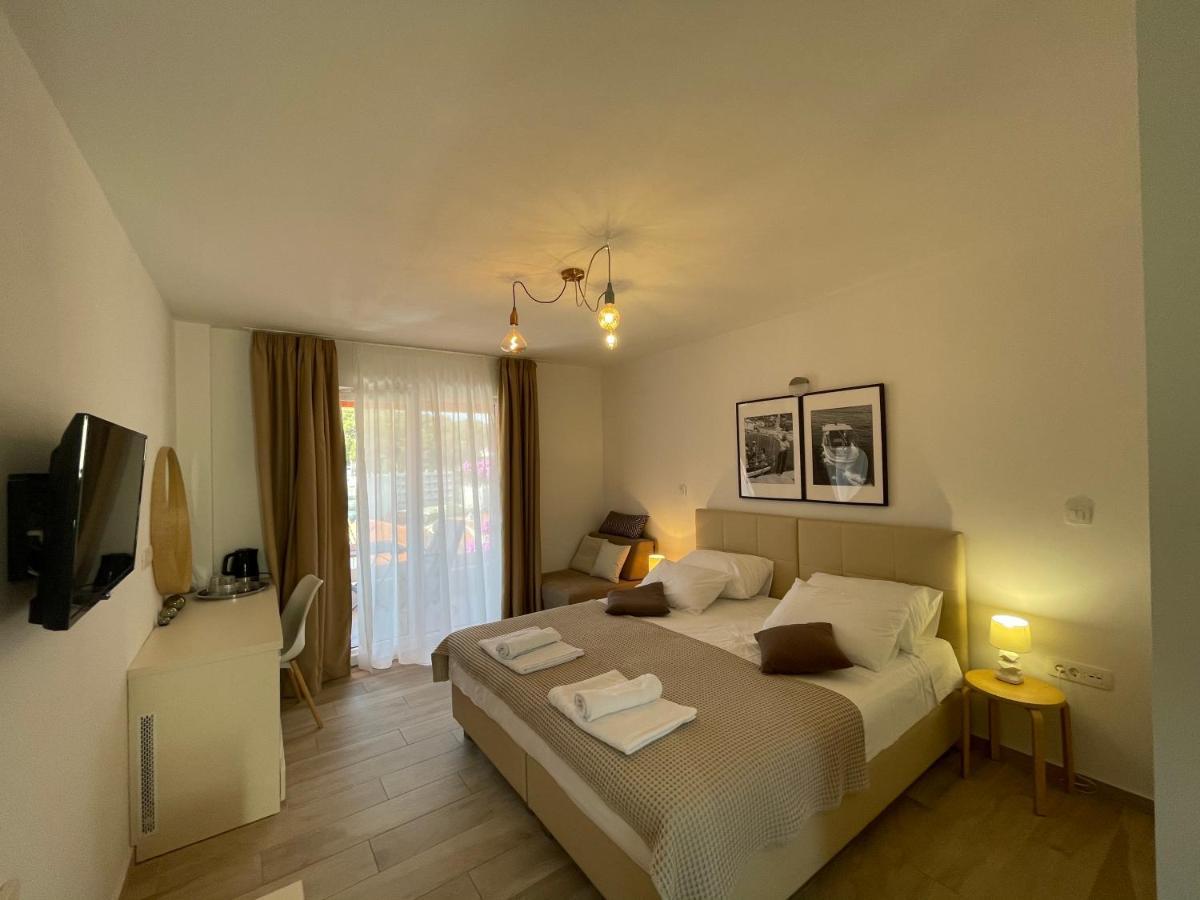St. Nicholas Rooms Hvar Town Buitenkant foto