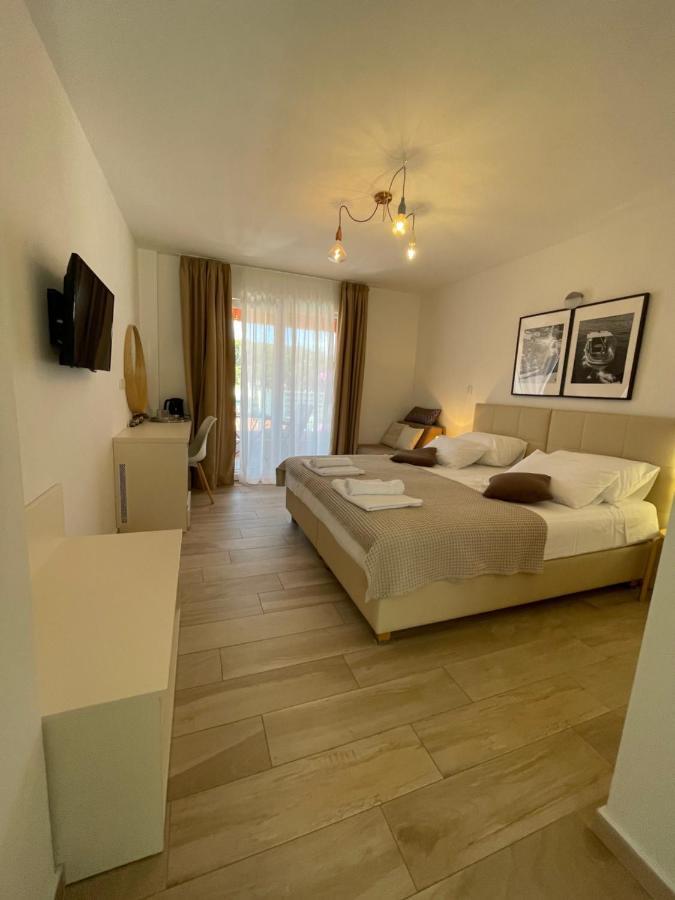 St. Nicholas Rooms Hvar Town Buitenkant foto